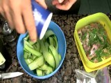 Papillote de rougets marinés et courgettes, à l'eau bouillante en vidéo