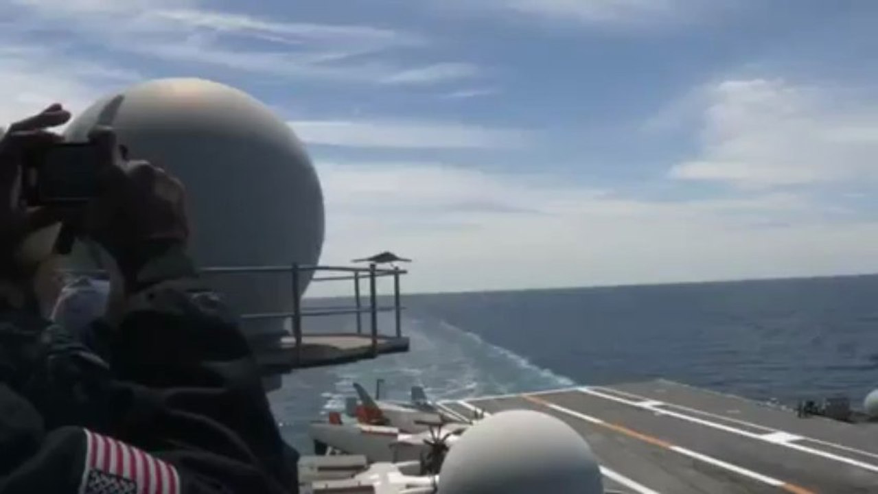 Primer aterrizaje de un X-47B en portaaviones