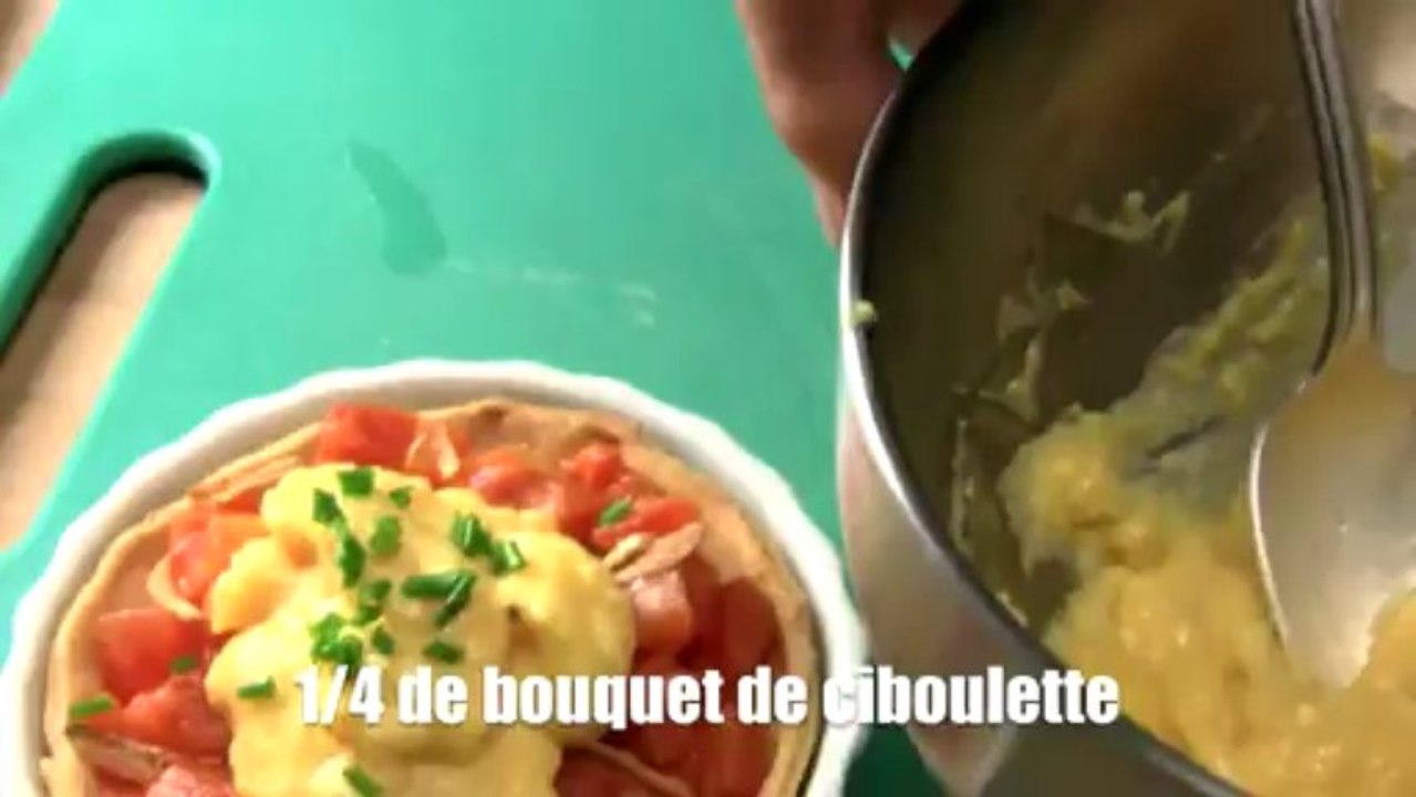 Recette en vidéo : tartelettes d'oeufs brouillés aux tomates