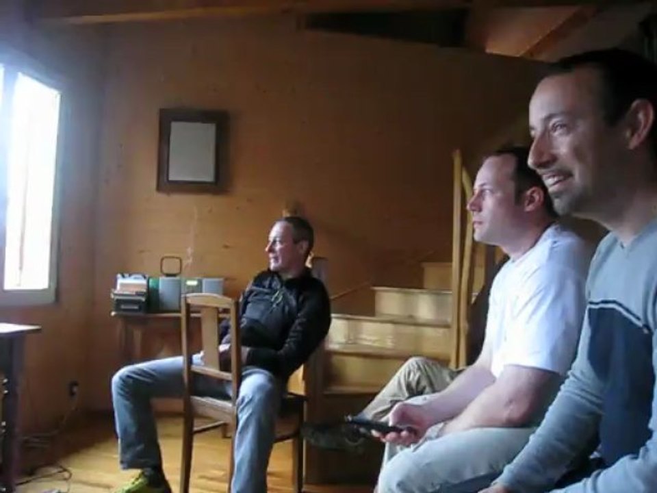 090513 Moto Auvergne 9686 salon (Chalus).AVI