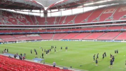 Valdés da el adiós oficial