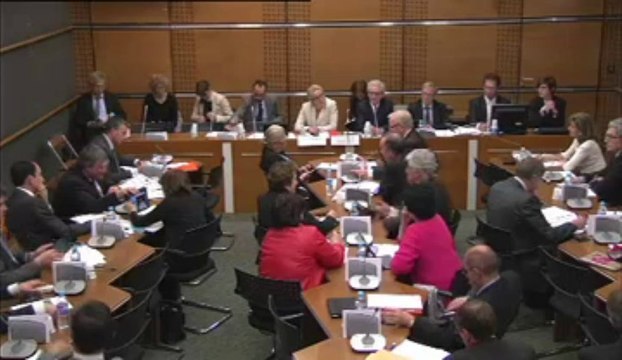 Commission du développement durable : Mme Delphine Batho, ministre de l'écologie, sur la politique de l'eau