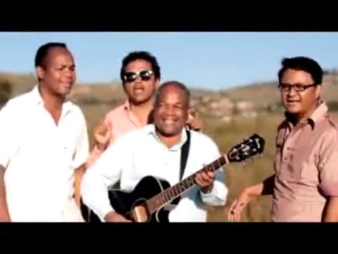 TARIKA JOHARY - Angidina (gasy - malagasy)