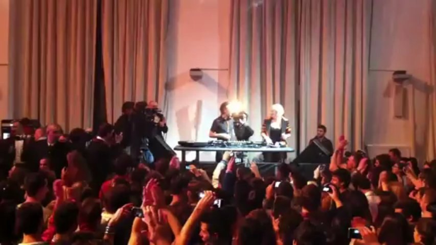 Albertino in Warm Up agli LMFAO @ Spazio Novecento (HD)