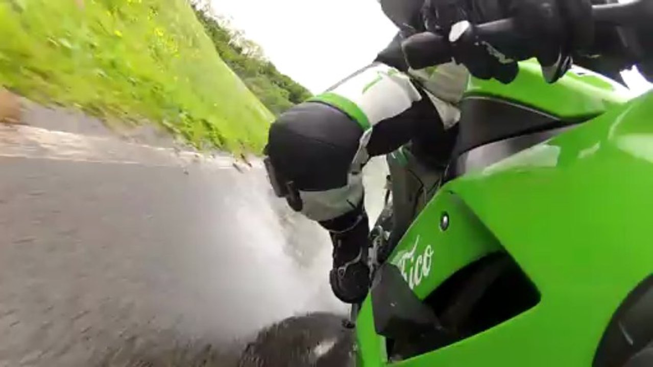 Le 24.05.2013 sous la pluie vidéo 4/4