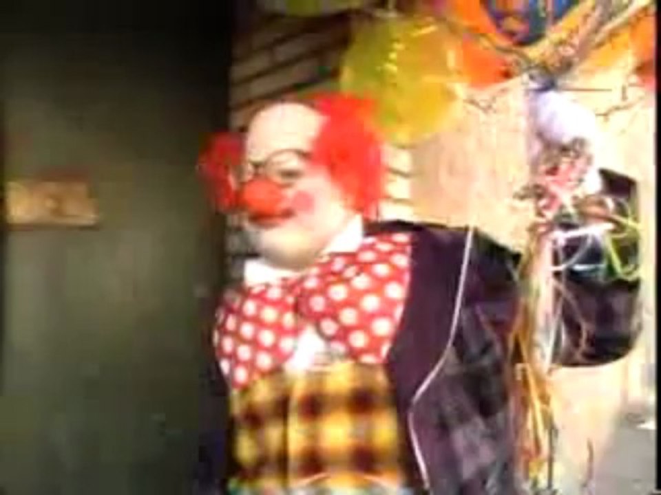 John Gotti Balloongram   Spy Magazine Clown Was Wearing a Bulletproof Vest Just in Case