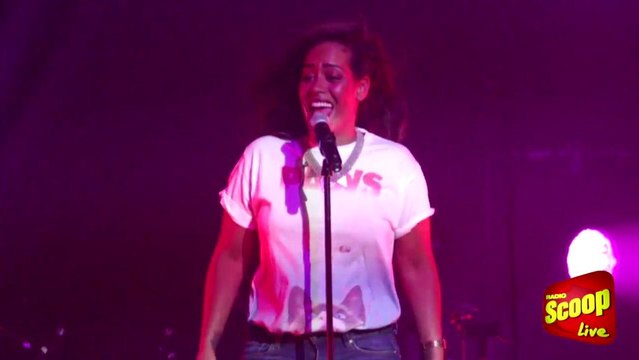 Scoop Live - Amel Bent