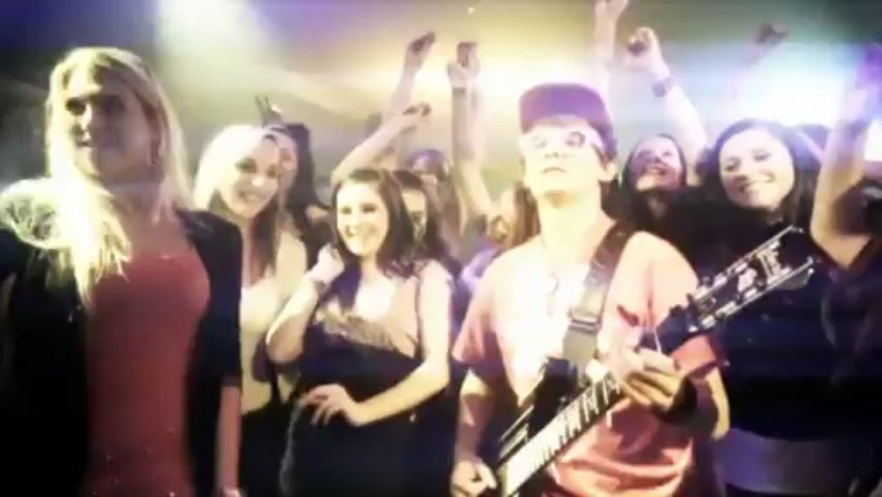 Mr Le Monde & Leila Laser Lights Official Video