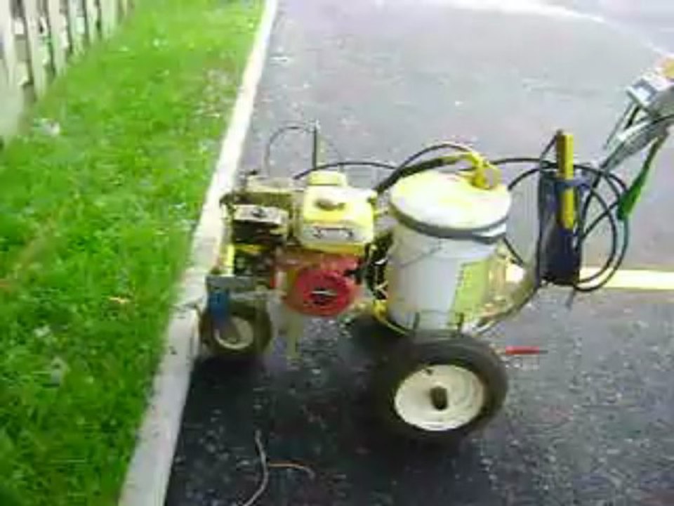 Marquage de stationnement Montréal - Contracteur Lignes et signalisation (514) 776-5678