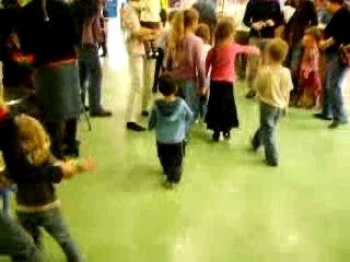 Dansons avec mounky !