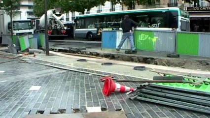 Nouveaux travaux à Vincennes la rue de Fontenay est plus haute de 20 centimètres par rapport à la rue Raymond du temple