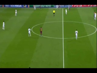 لاعبين برشلونة يلعبون على اعصاب كرستيانو رونالدو في التيكي تاكا