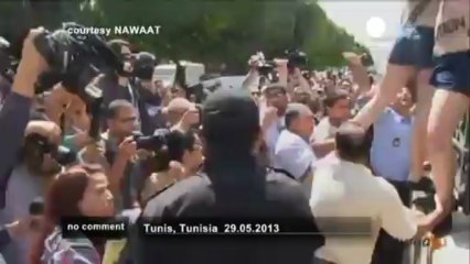 Les Femen manifestent à Tunis - no comment