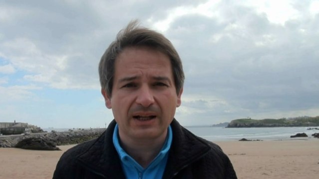 ¿Por qué tantas botellas de plástico tiradas en las playas?