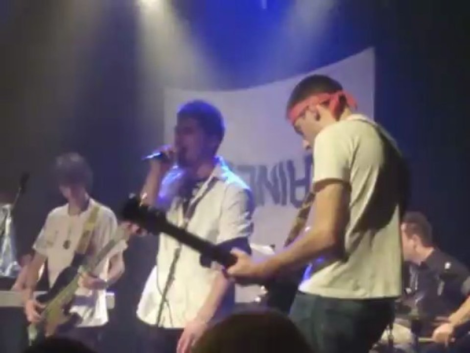 The Walk - BRAINLESS (2)