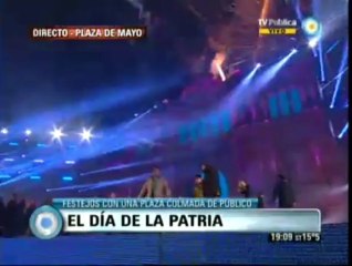 CRISTINA FERNÁNDEZ DE KIRCHNER/ACTO 25/5 SIGUE BAILANDO