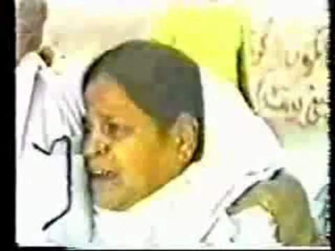 Kamran Khan on Benazir Bhutto on PTV (1996) - 5