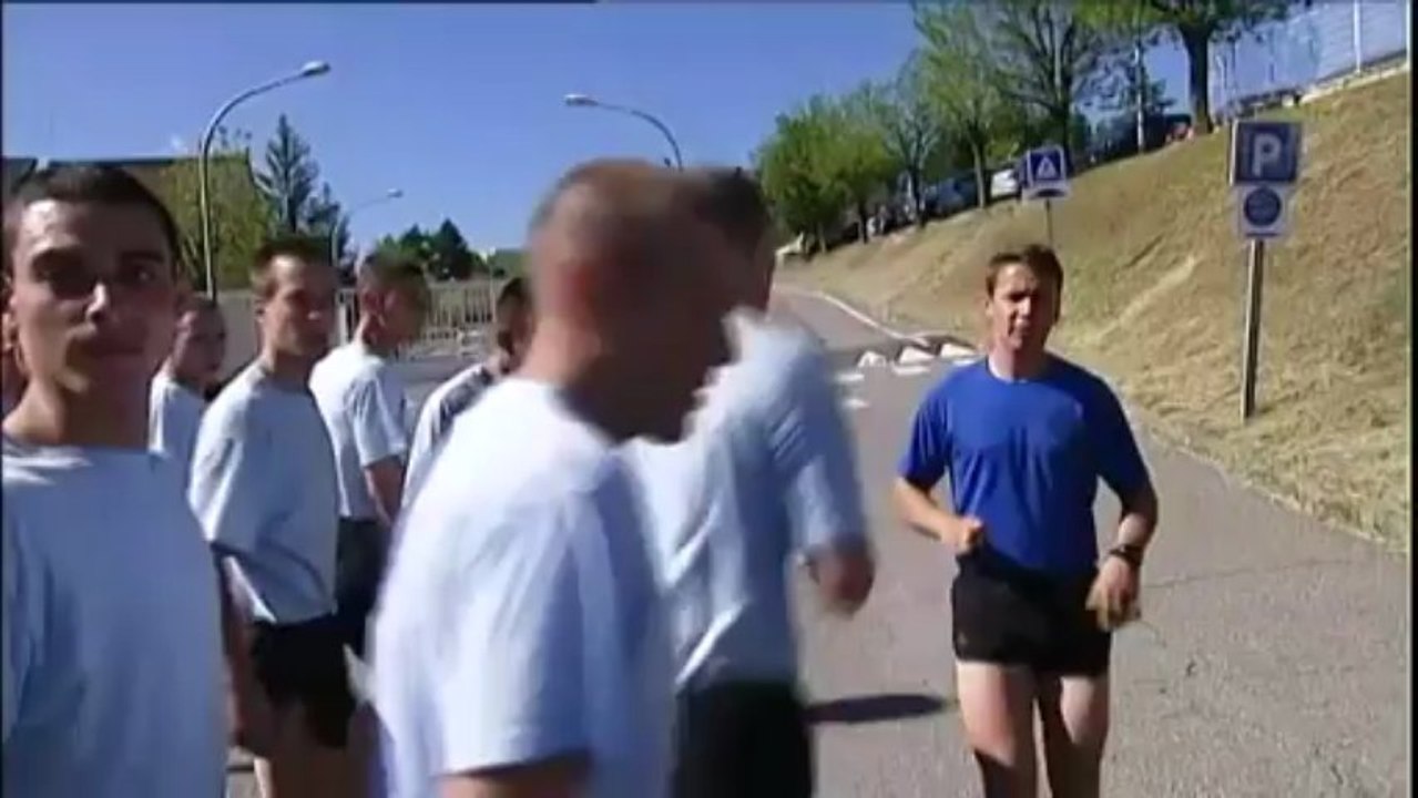 Le Drian : "On a voulu tuer un militaire parce qu'il était militaire"