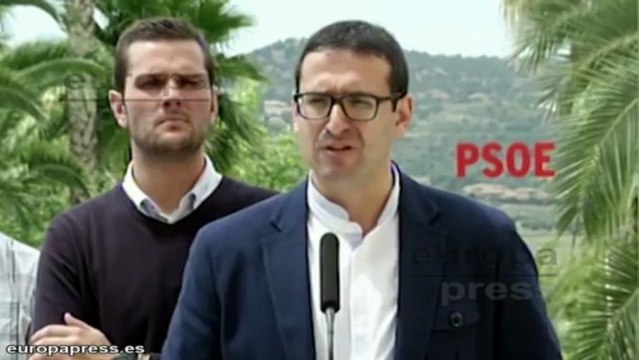 PSOE pide a Rajoy un cambio de política juvenil