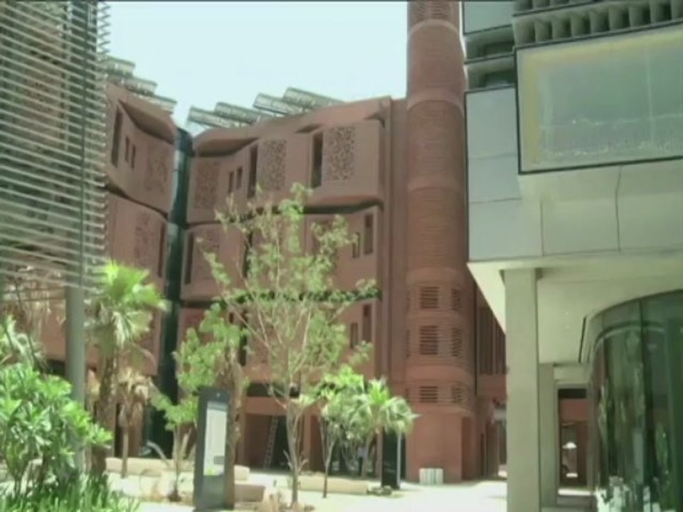 FR MG PKG EMIRAT ARABES REC