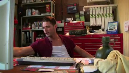 Hollyoaks Backstage- Meet Ziggy Roscoe