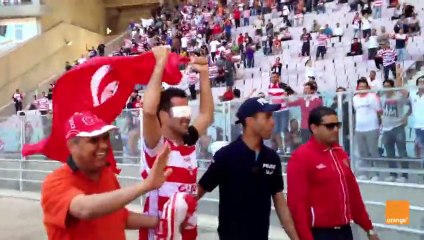 مؤثر جدا: حسان الجبالي وهو يصافح جمهور الإفريقي