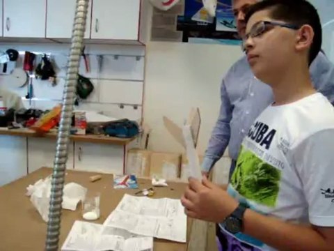 İzmir Bahçeşehir Koleji Model Roketçilik Başlangıç Kursu