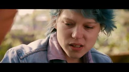 Daring lesbian love story wins Cannes top prize