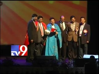 Tv9 Executive Editor Rajinikanth felicitated in TANA convention