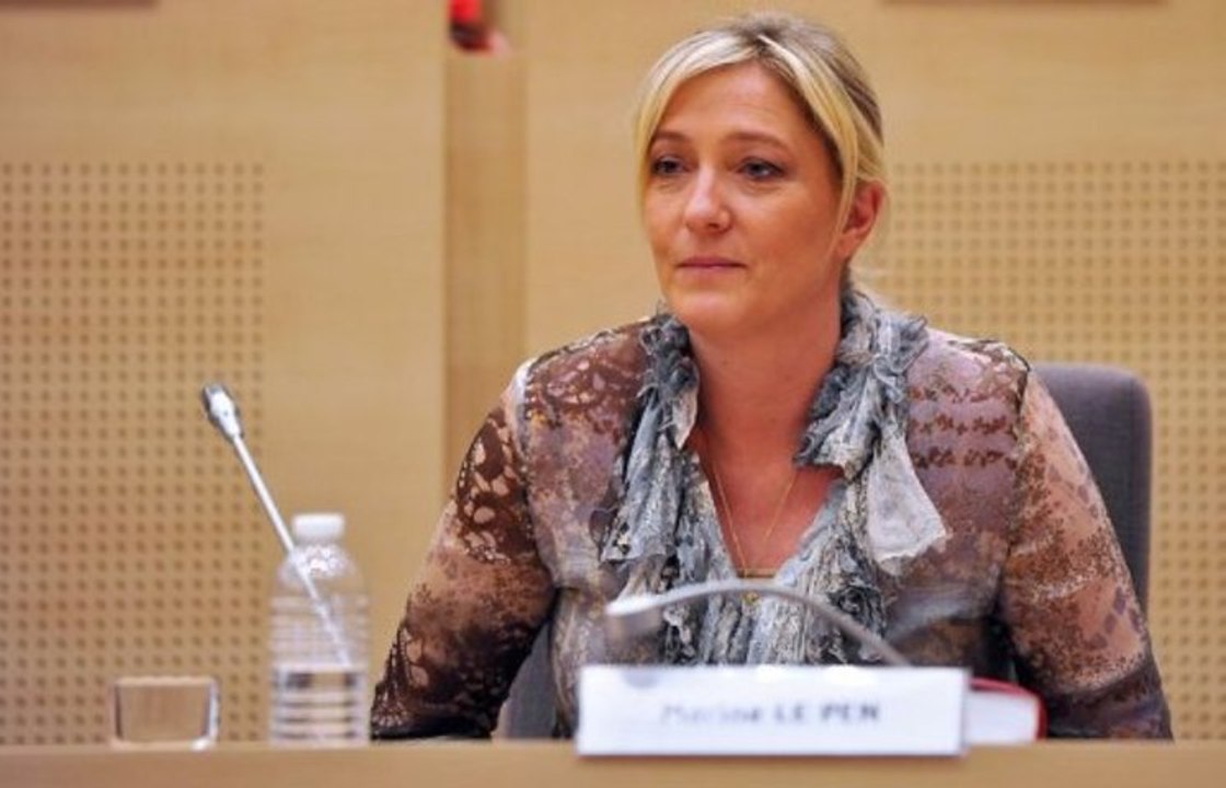 Marine LE PEN défend l'emploi et les conditions de travail des salariés Nordistes.