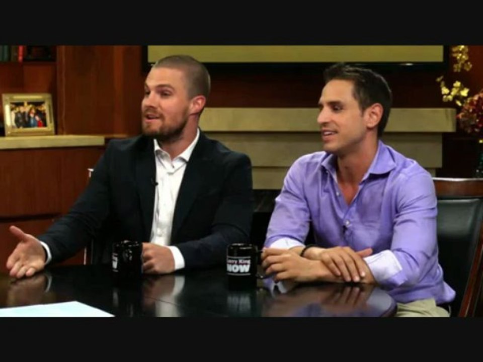2013.05.14 Stephen Amell @ Larry King Show