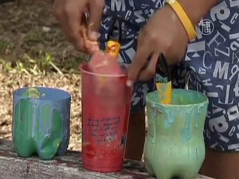 Филиппинцы нарисовали призыв к миру на стене