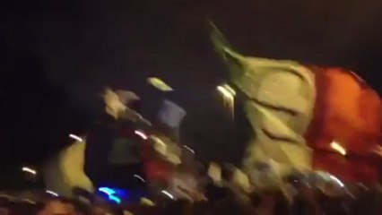 Οι παίκτες της Λάτσιο στο ανοιχτό λεωφορείο (1)