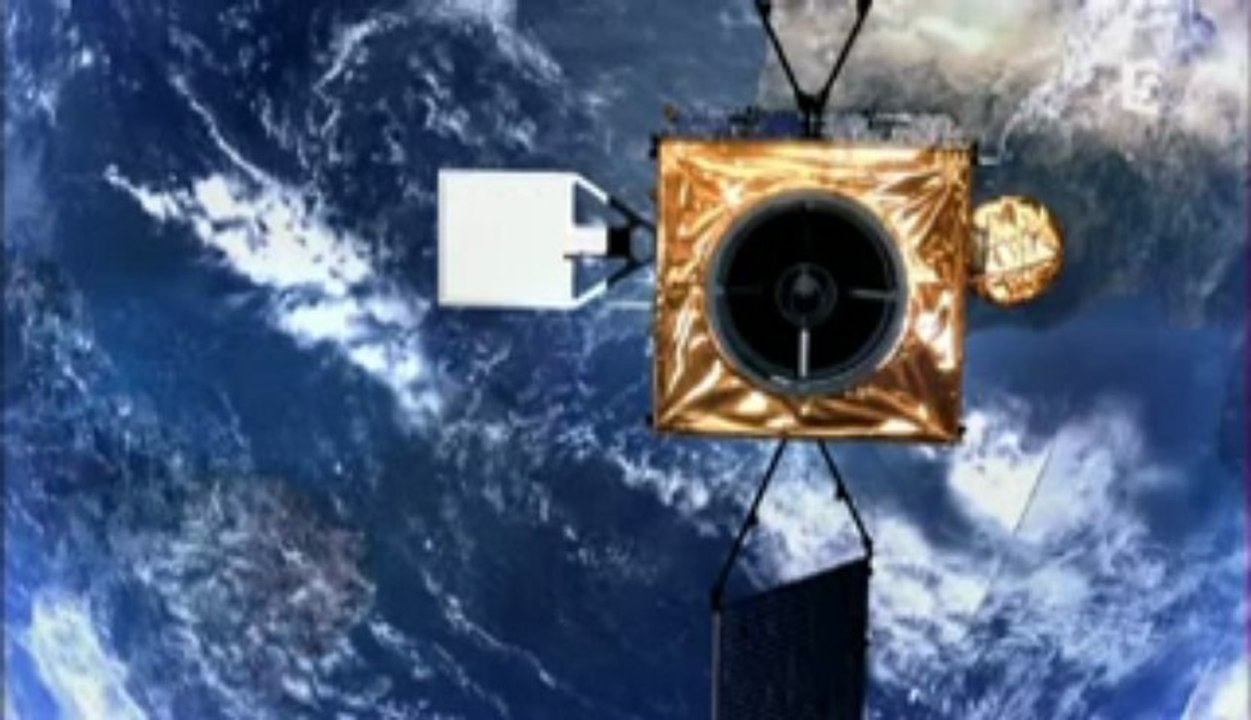 LA BOMBE SIONISTE "CHUUUUT"Propagande de Guerre"Du Club nucléaire"