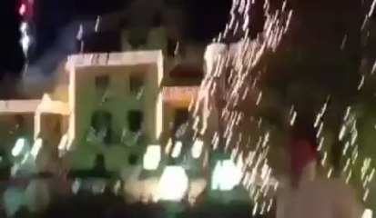 Frank Matano lamentecontorta festeggia il Natale con i botti!