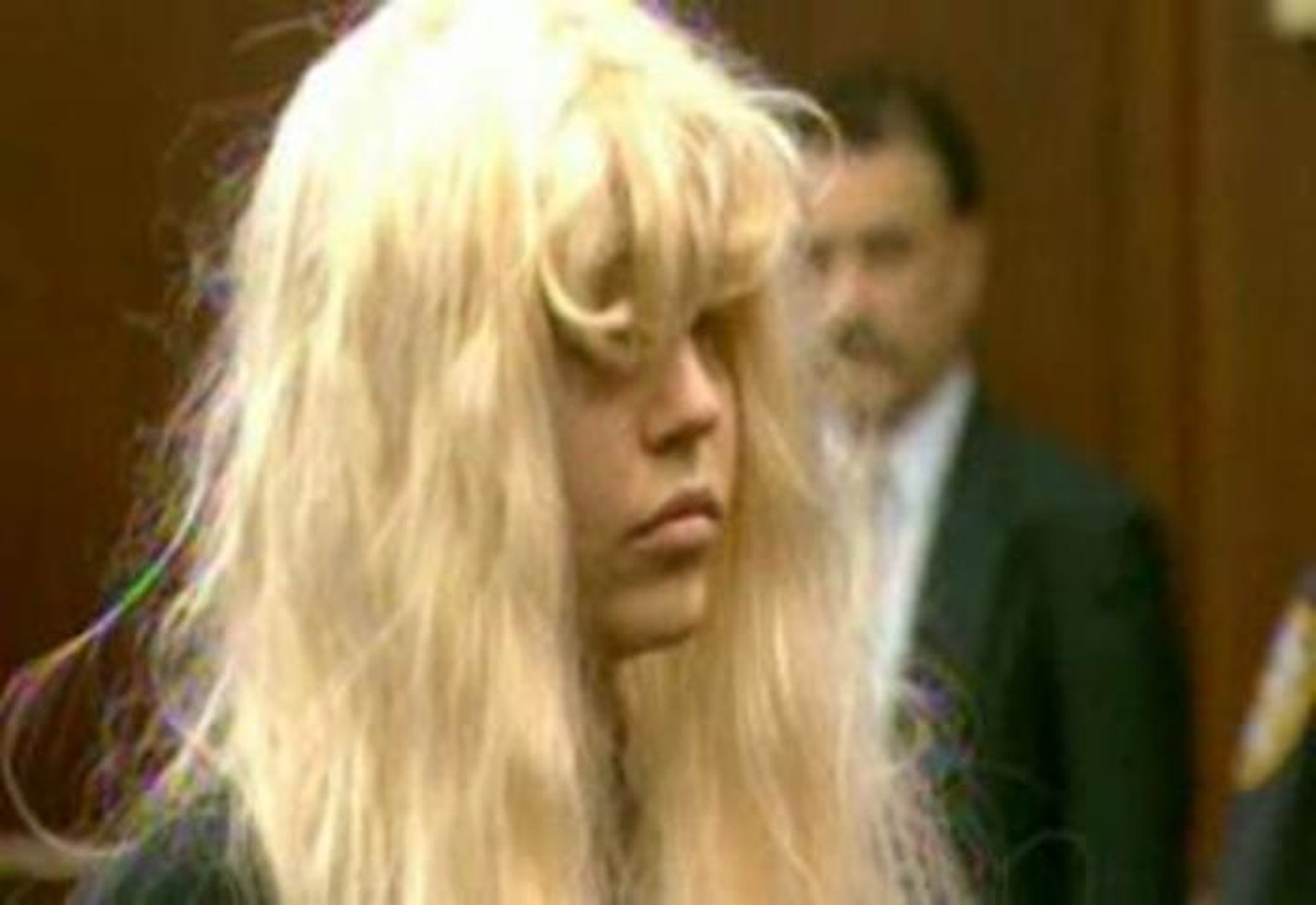 Amanda Bynes Arrested And Bald Plus More Of Our Favorite