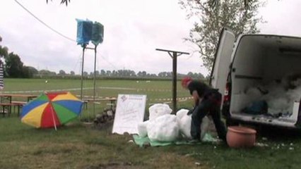 Obsessed: Building Enormous Snowmen With the Boss of Frost