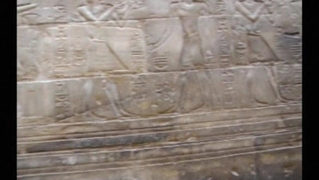 Graffiti cleanup at Luxor