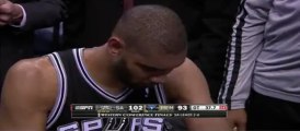 Tim Duncan realise qu'il a des bras