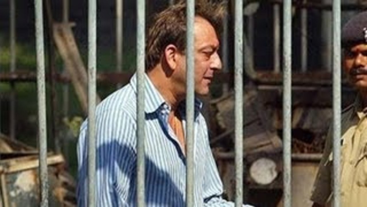 Sanjay Dutt ASSIGNED paper binding work in JAIL