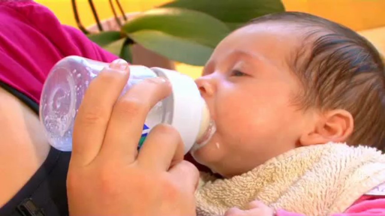 Préparer et donner le biberon