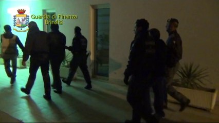 Brindisi - Sequestrati oltre 3 quintali di Tabacchi Lavorati Esteri (27.05.13)