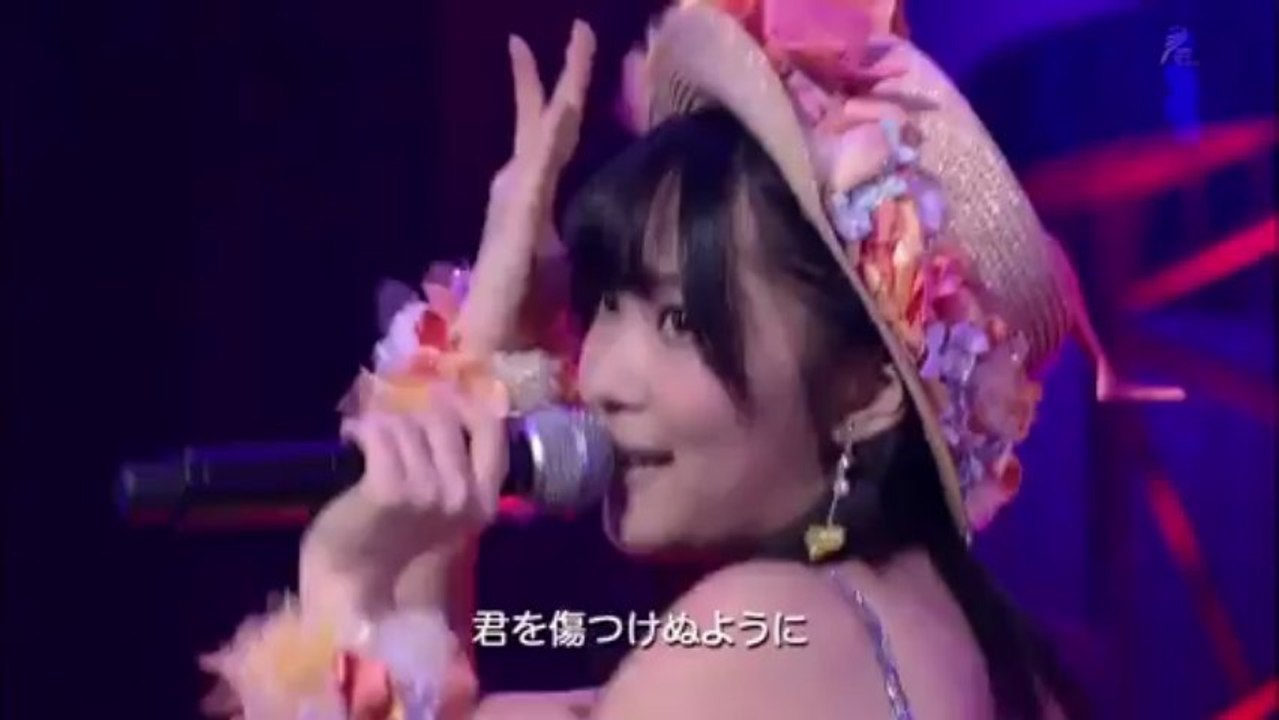 Sashihara Rino - Ikuji Nashi Masquerade  (意気地なしマスカレード)