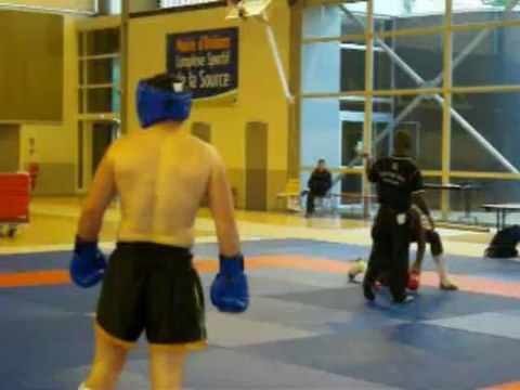 Finale Honneur kick boxing 2010 à Orléans ( fredéric Kowatz)