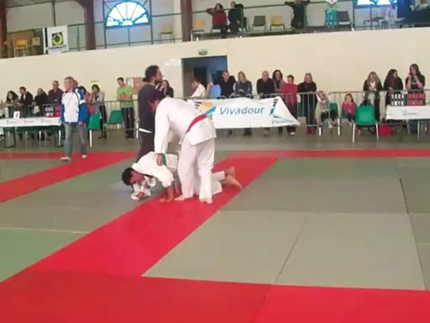 chez les têtes brulées de Brocas PAPY fait de la résistance Tournoi houga 26 mai 2013 014