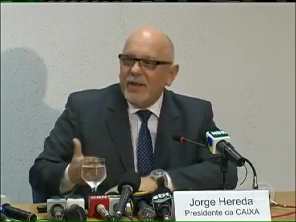Caixa e governo admitem erro ao tratar dos boatos sobre Bolsa Família