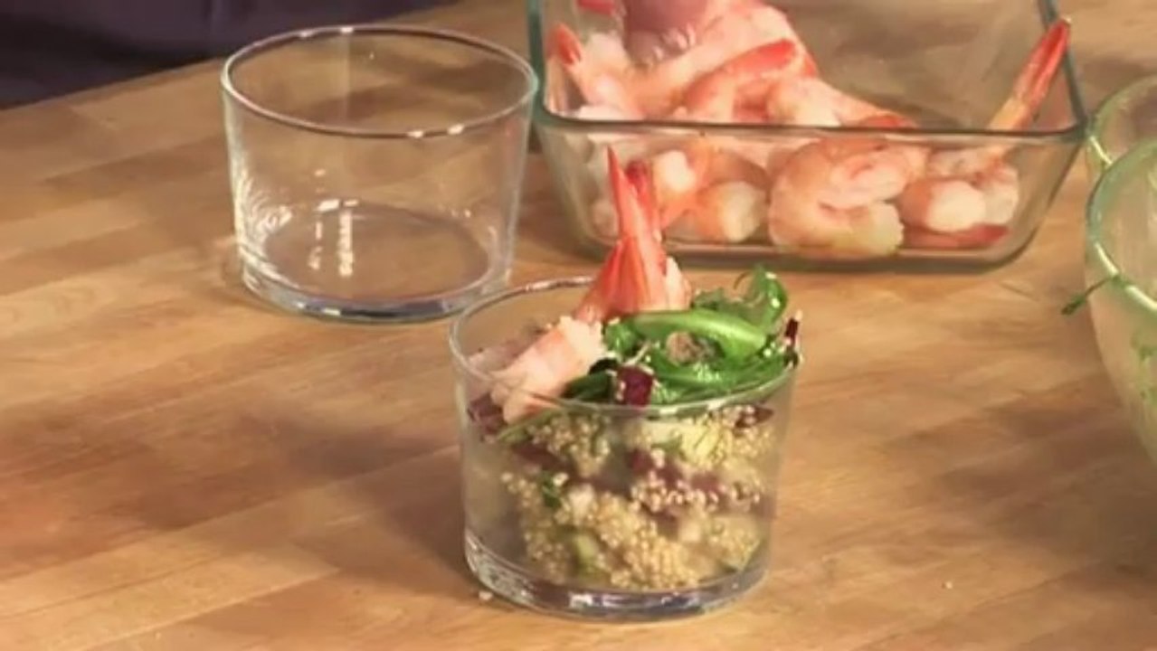 Repas divin : salade croquante et vin de la vallée du Rhône