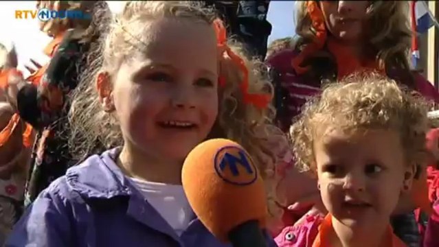 Veel publiek bij koningsbezoek in stad Groningen - RTV Noord