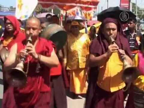 День рождения Будды отметили в Индии