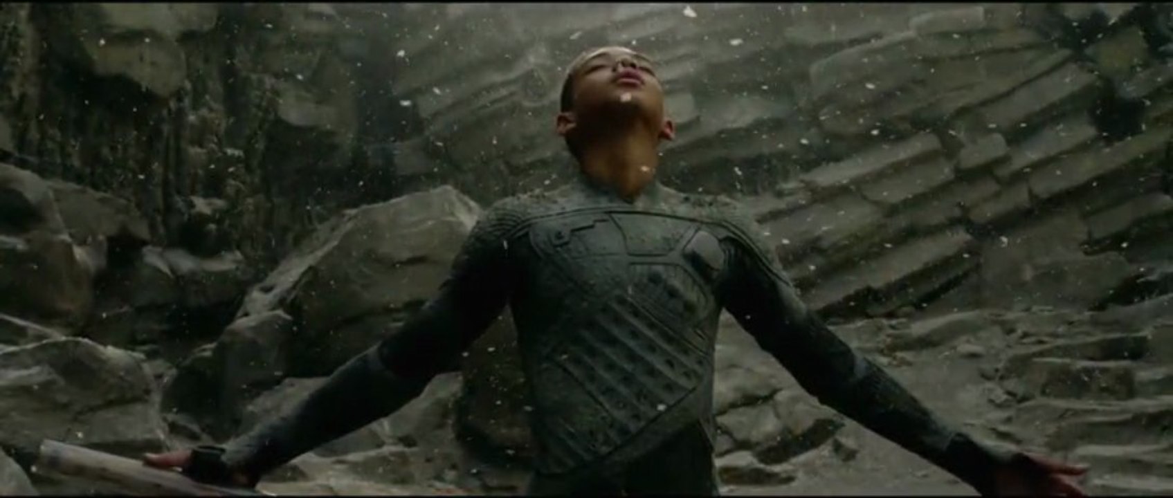 'After-Earth' - Segundo tráiler en español (HD)
